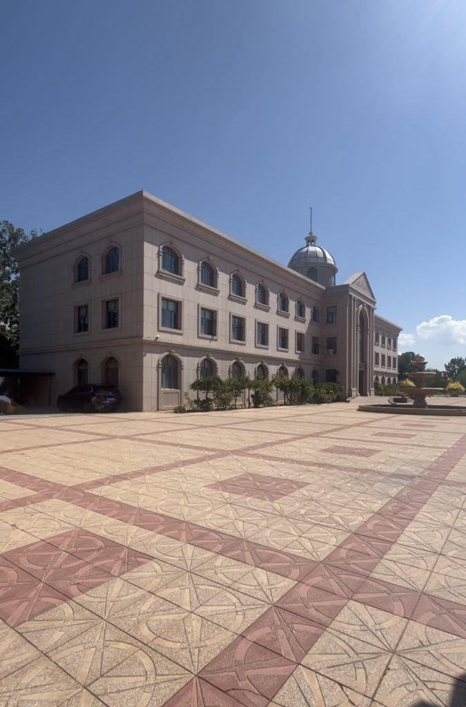 Factory campus and production building