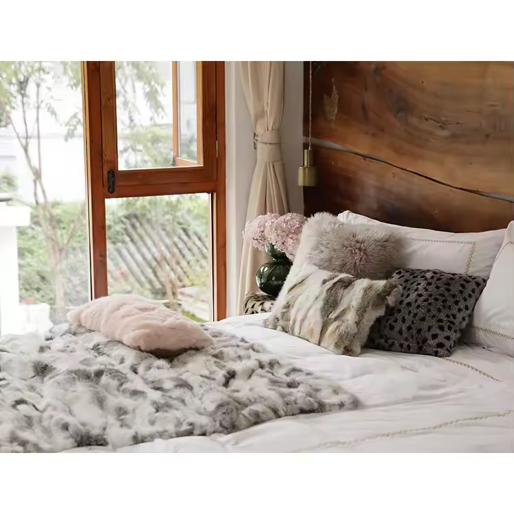 Rabbit Fur Blanket 001