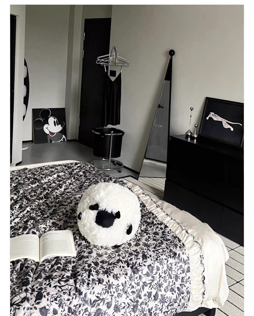 Nicyfur wool furnishings in a calm home interior