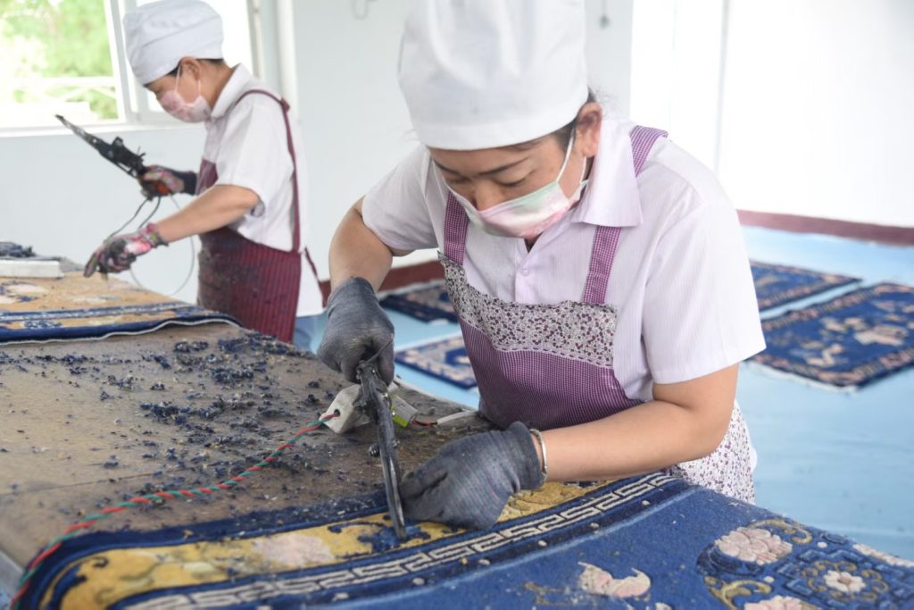 Detailed carpet finishing and quality control
